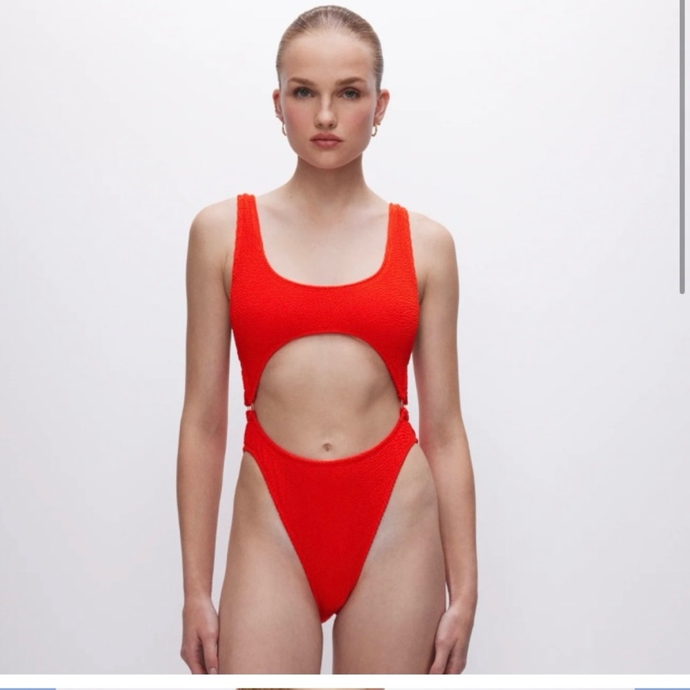 Good American Always Fits Monokini
